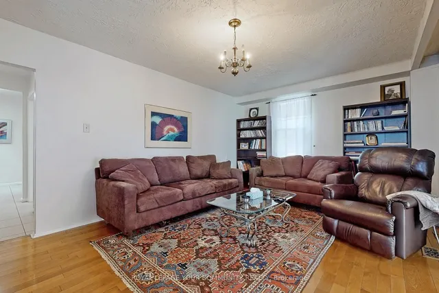 Additional image 27 of 14 Restwell Cres