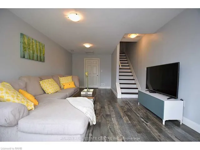 Additional image 21 of 1328 Upper Sherman Ave Unit 18