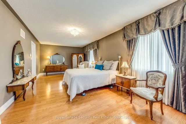 Additional image 26 of 32 Odeon St