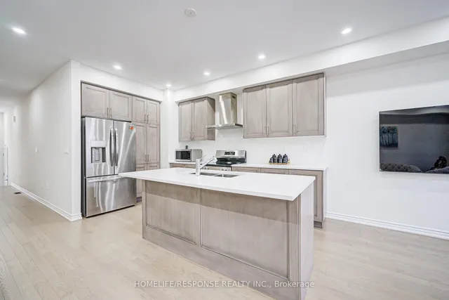 Additional image 15 of 595 CELANDINE Terr