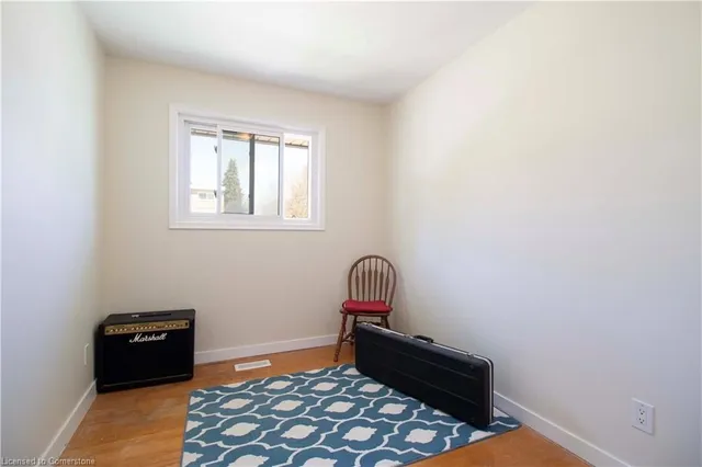 Additional image 24 of 187 Clover Pl