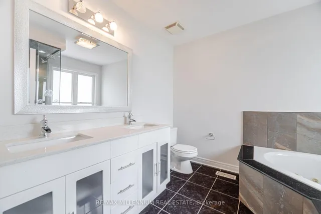 Additional image 21 of 961 Knotty Pine Grve