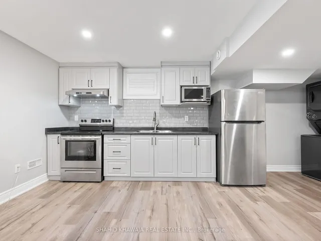 Additional image 39 of 1328 Clarriage Crt