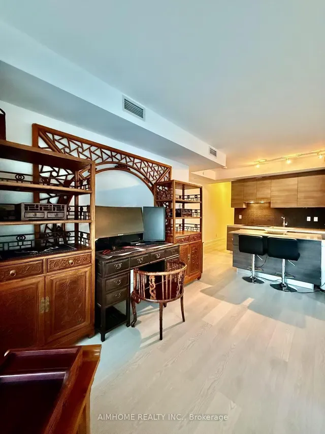 Additional image 2 of 200 Bloor St Unit 1405