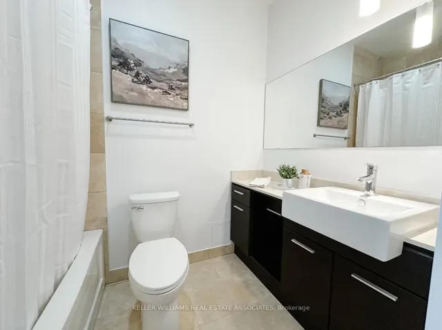 Additional image 17 of 770 Bay St Unit PH201