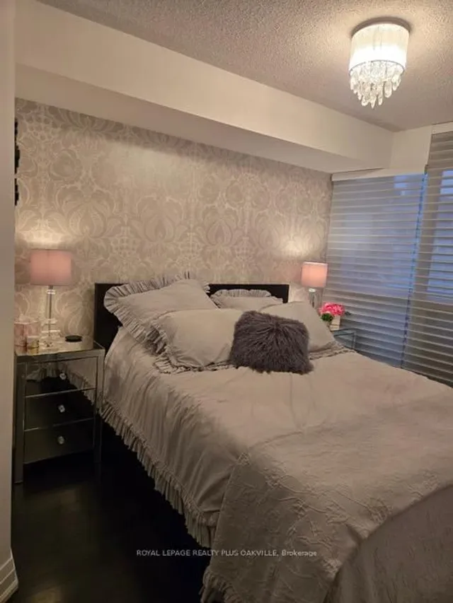 Additional image 11 of 25 Carlton St Unit 1506