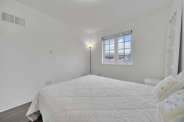 Additional image 33 of 93 Crystal Glen Cres