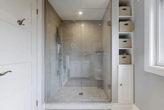 Additional image 26 of 2362 Canso Rd