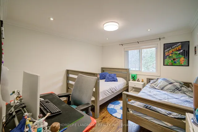 Additional image 22 of 2207 Elmhurst Ave