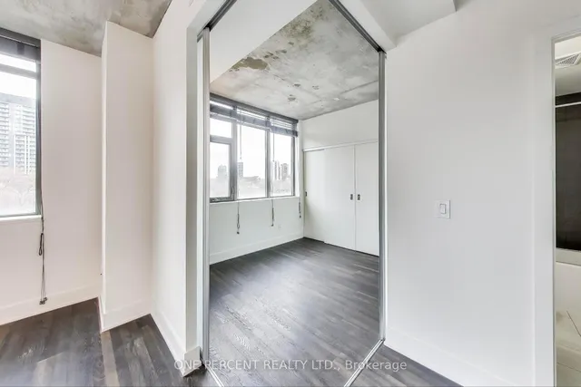 Additional image 6 of 90 Trinity St Unit 601