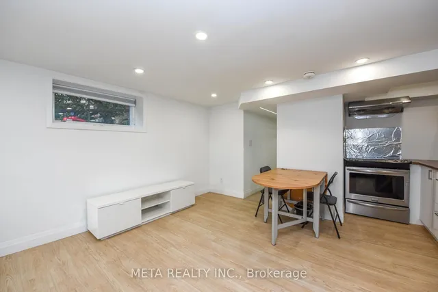 Additional image 24 of 28 Connorvale Ave