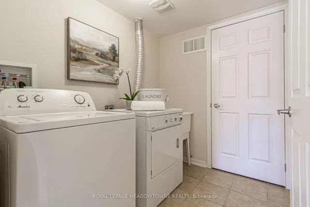 Additional image 17 of 217 Woodley Cres