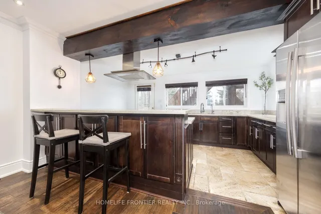 Additional image 6 of 302 Roselawn Ave