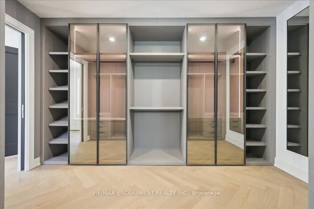 Additional image 32 of 2187 Lakeshore Rd