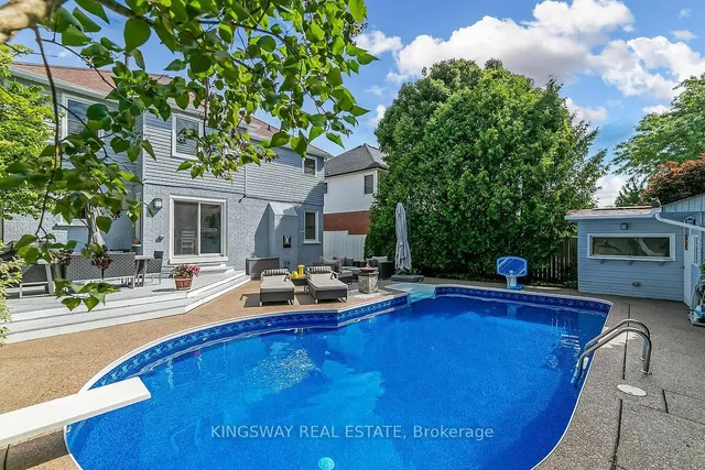 Additional image 45 of 4172 Vermont Cres