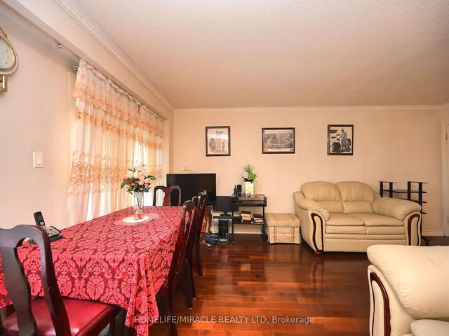 Additional image 13 of 120 Collins Cres Unit 119
