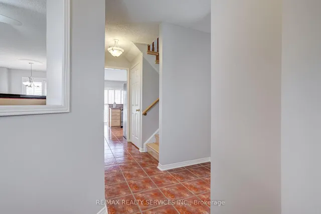 Additional image 9 of 3 White Tail Cres
