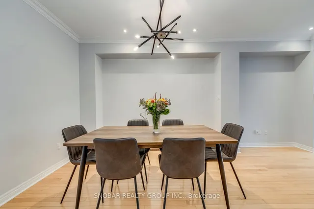 Additional image 13 of 17 James Stock Path