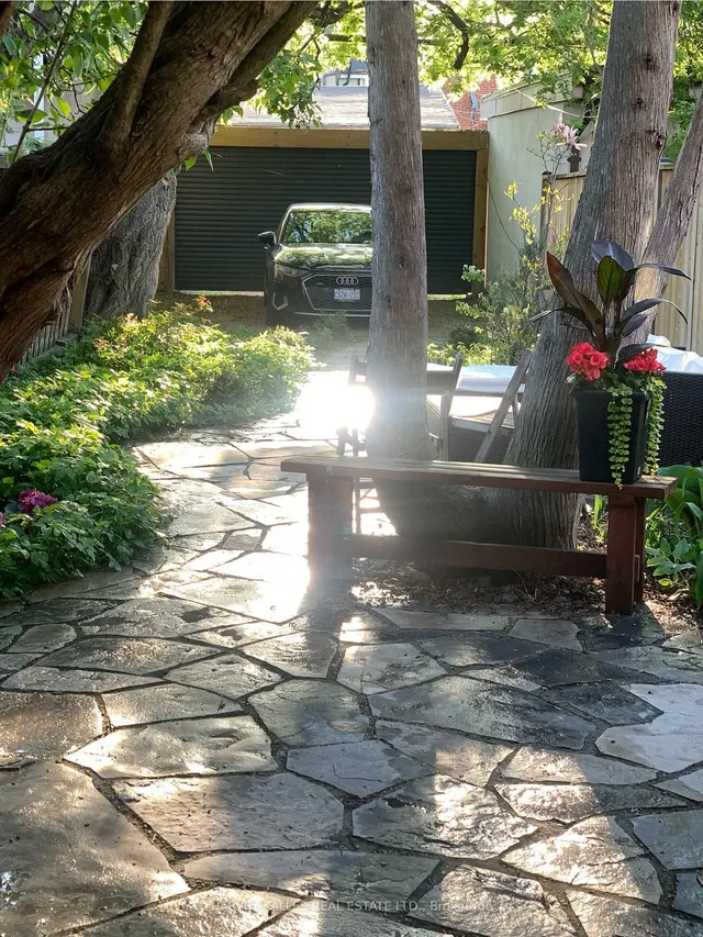 Additional image 10 of 161 Euclid Ave