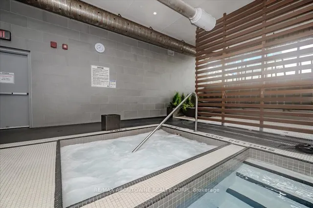 Additional image 22 of 21 Iceboat Terr Unit 2805