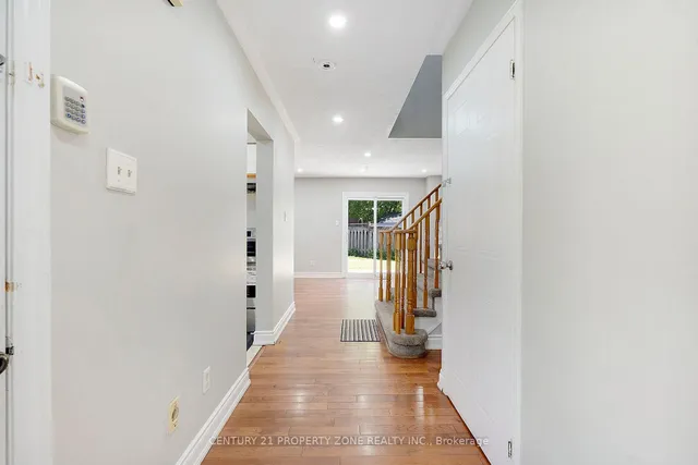 Additional image 10 of 21 Lockwood Rd