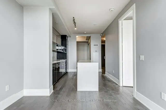 Additional image 9 of 330 Richmond St Unit 2712