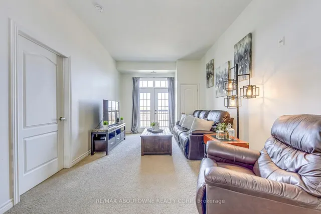 Additional image 15 of 1470 Main St Unit 411