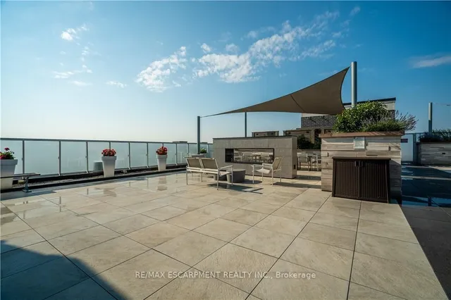 Additional image 30 of 101 Locke St Unit 409