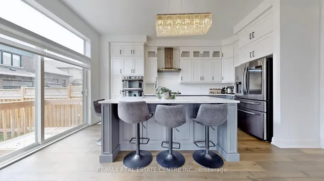 Additional image 15 of 1473 Varelas Passage