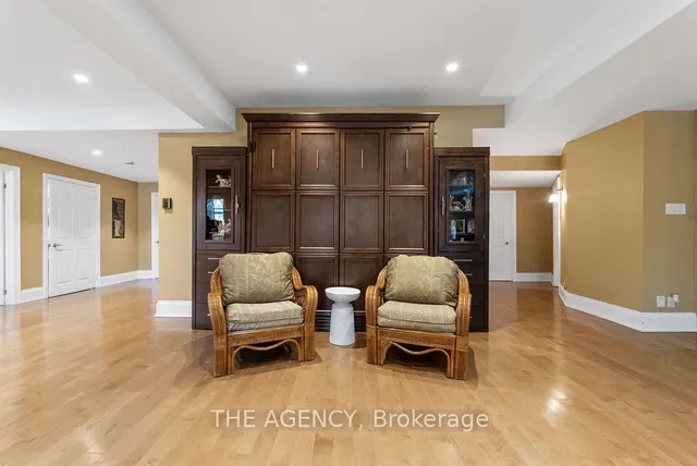 Additional image 32 of 4 Pride Crt