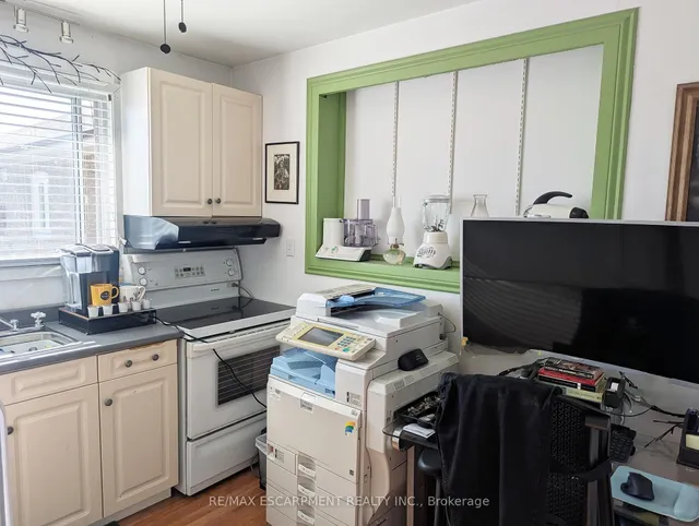 Additional image 14 of 35 Marcia Ave