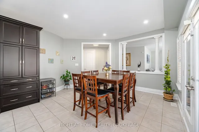 Additional image 16 of 105 Royal West Dr