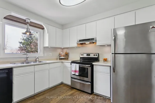 Additional image 17 of 2187 Sandringham Dr