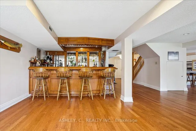 Additional image 35 of 711 Esprit Cres