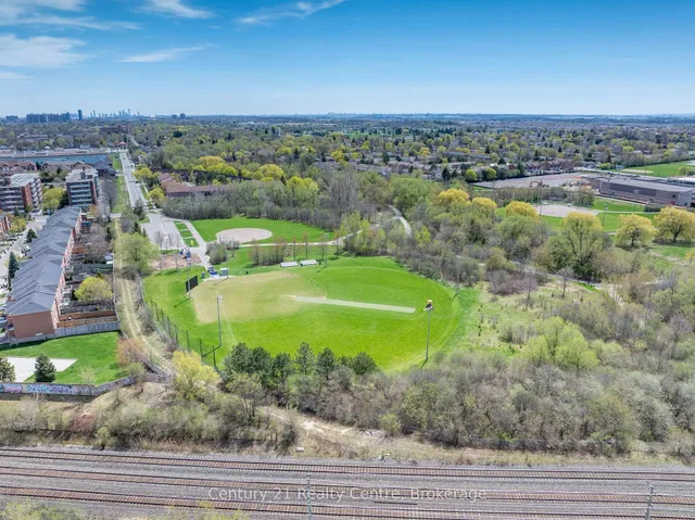 Additional image 39 of 9 Sunset Blvd