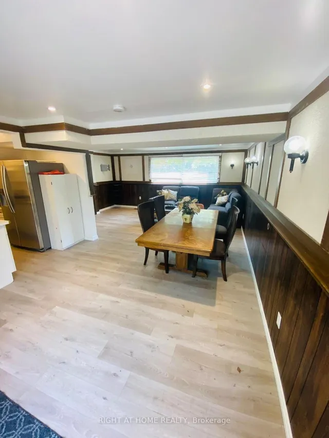 Additional image 32 of 72 Underhill Cres