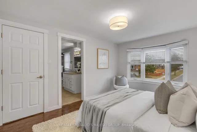 Additional image 25 of 2377 Cotswold Cres