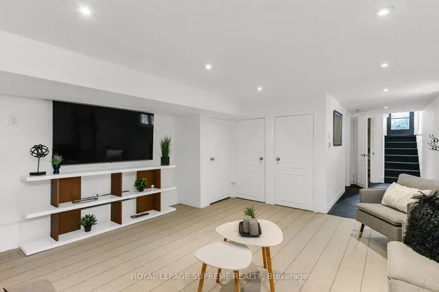 Additional image 34 of 1 Martin Cres