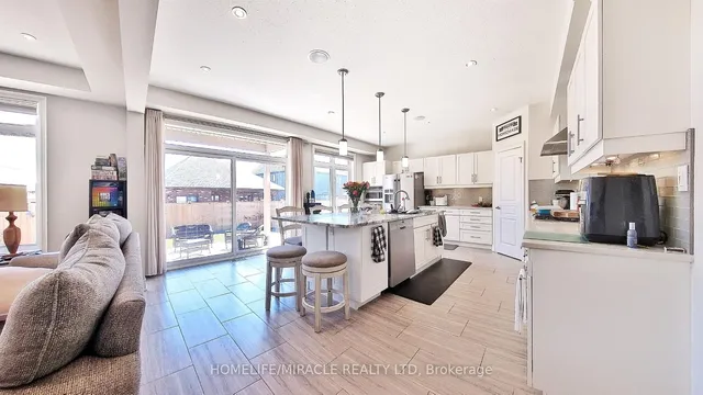 Additional image 11 of 117 Eaglecrest St