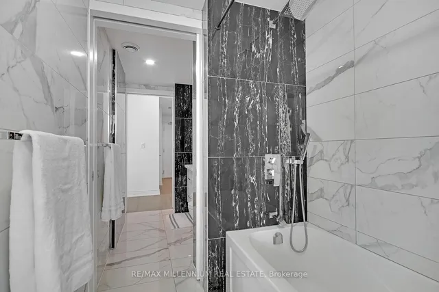 Additional image 13 of 12 York St Unit 5104