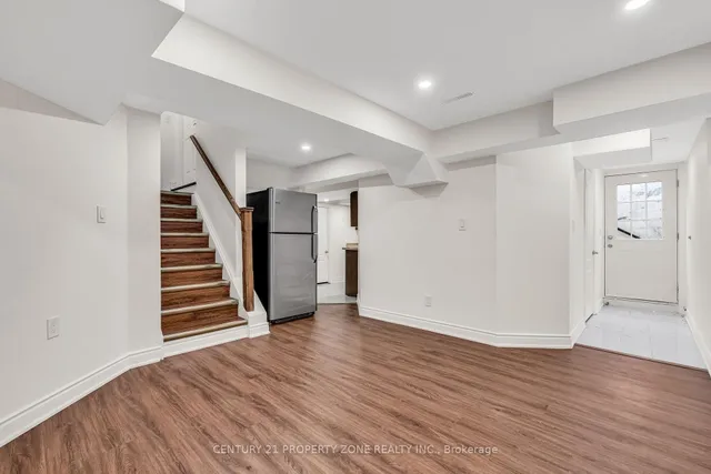 Additional image 39 of 8 Griffith Crt