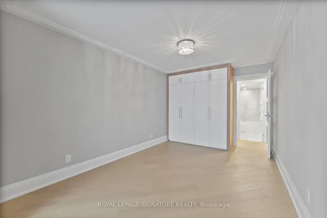 Additional image 36 of 77 Carlton St Unit 406