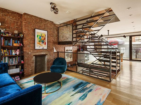 104 Pioneer St, Brooklyn, NY 11231