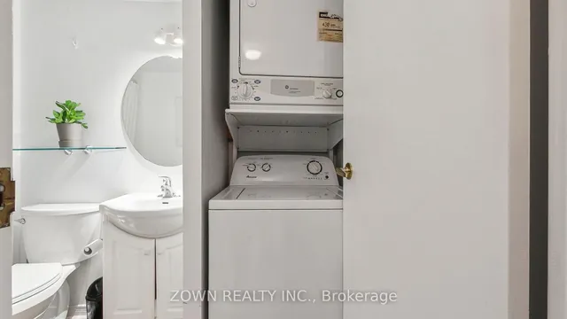 Additional image 28 of 54 East Liberty St Unit 1044