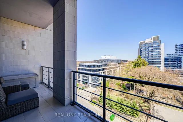 Additional image 32 of 21 Clairtrell Rd Unit Ph701