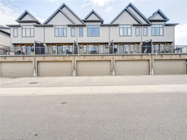 Additional image 49 of 224 Thomas Slee Dr