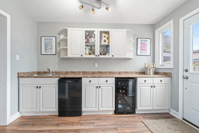 Additional image 34 of 834 Merritt Dr