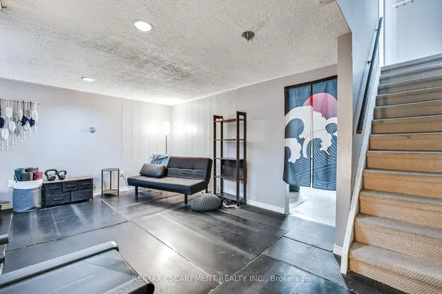 Additional image 28 of 2700 Barton St Unit 2