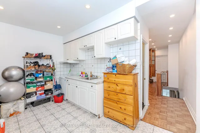 Additional image 19 of 1261 Davenport Rd