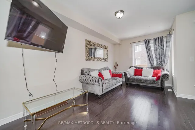 Additional image 12 of 55 Pennycross Cres